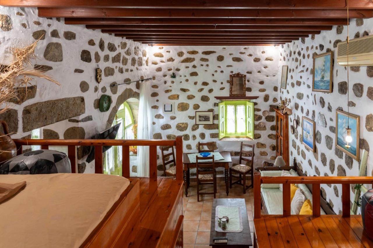 Ferienwohnung Vintage White House Patmos Exterior foto