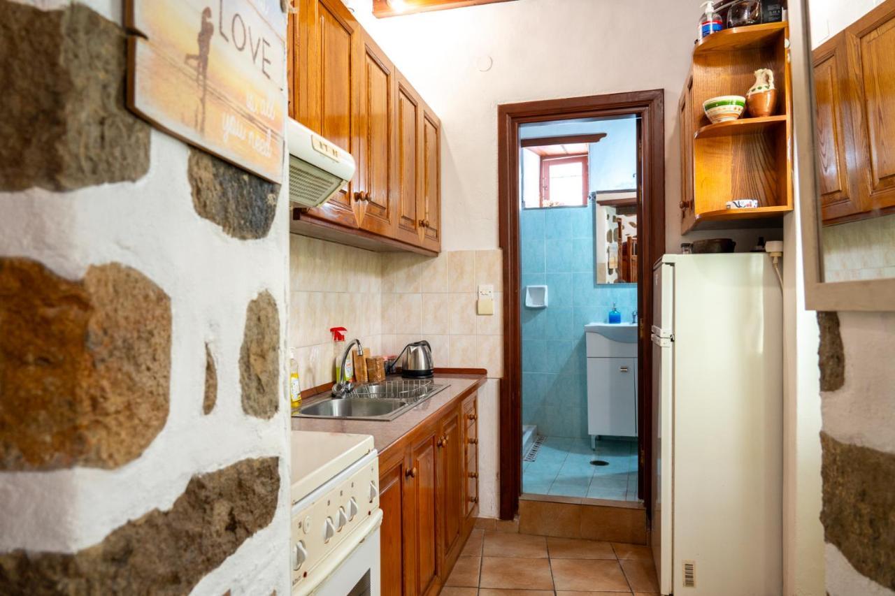 Ferienwohnung Vintage White House Patmos Exterior foto